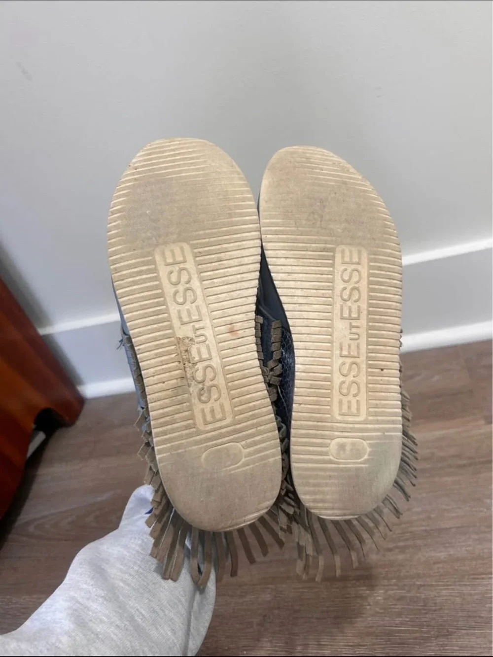 Esseutesse leather sneakers